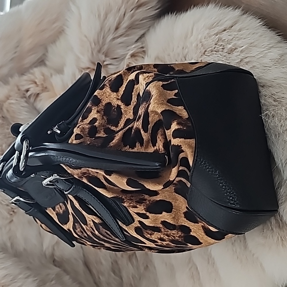 DOLCE & GABBANA Vintage Leather-Trimmed Printed Semi Shoulder Top Handle Bag - Picture 5 of 13